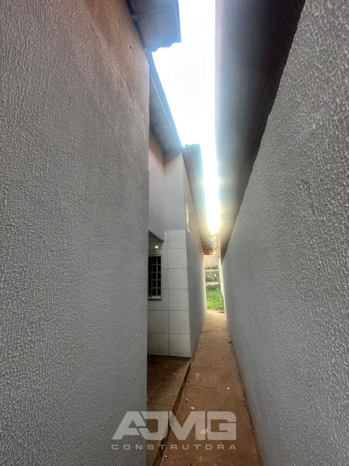 Casa com 2 quartos e garagem - Foto 3