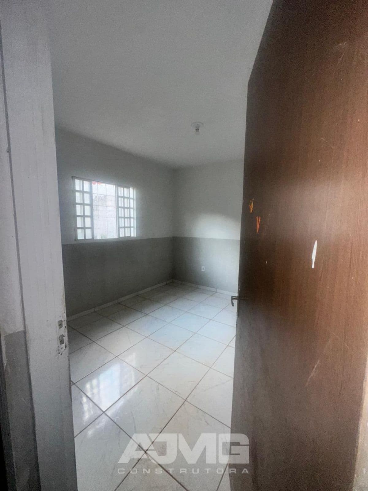 Casa com 2 quartos e garagem - Foto 5