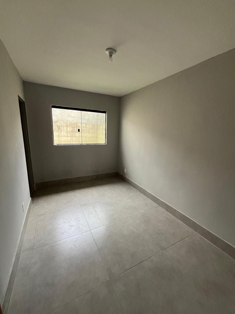 Casa com grande garagem e quintal em Luziânia - Foto 6